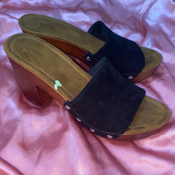 Rock Style Heels - Picture 2 of 5